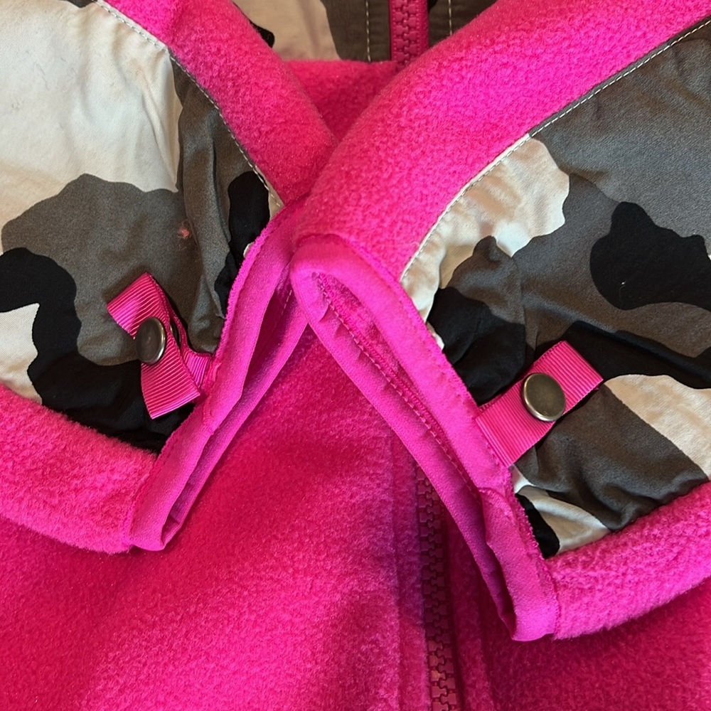 The north face - girls xl, ladies small neon pink fleece/camo - Picture 3 of 9